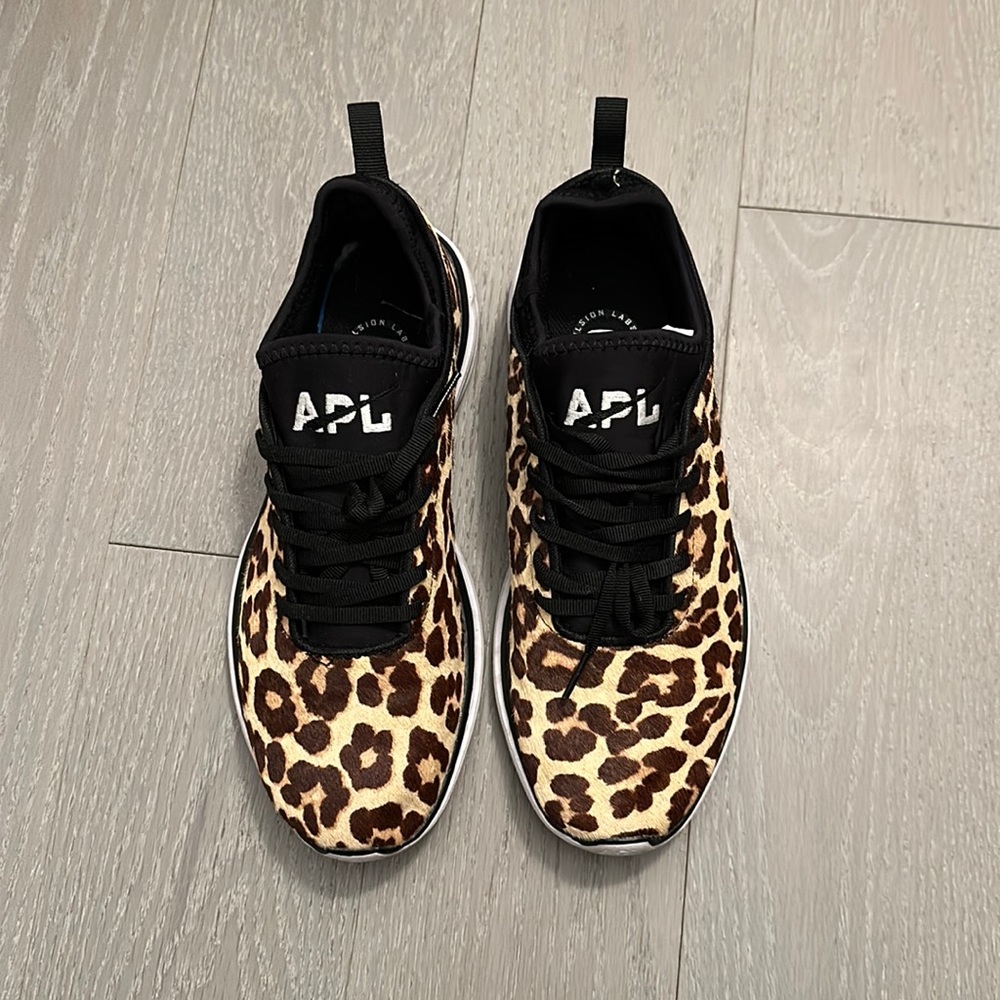 APL Techloom Phantom Leopard print - women’s size 8.5